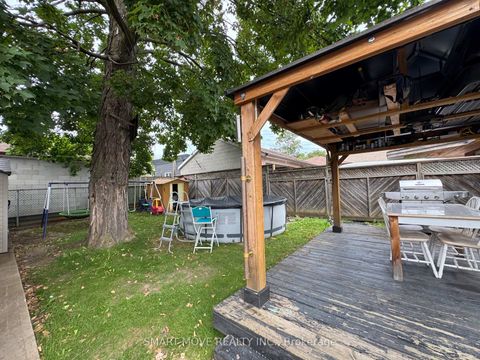 Photo 13 at 66 Beechborough Avenue, Greenbrook, Toronto