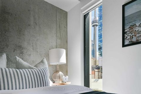Photo 4 at 403 - 11 Charlotte Street, Waterfront Communities C1, Toronto