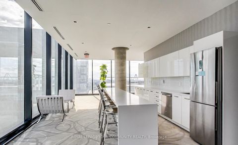 Photo 10 at 403 - 11 Charlotte Street, Waterfront Communities C1, Toronto