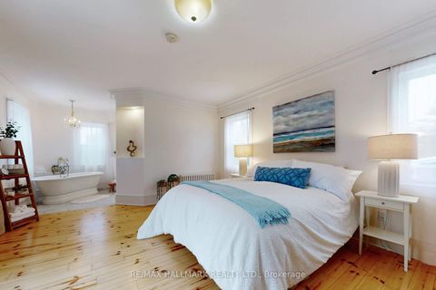 Photo 18 at 64 Powell Street, Mill Pond, Richmond Hill