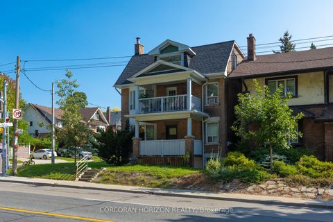 Photo 1 at 355 Parkside Drive, Swansea, Toronto