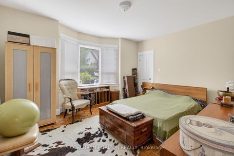 Photo 10 at 355 Parkside Drive, Swansea, Toronto