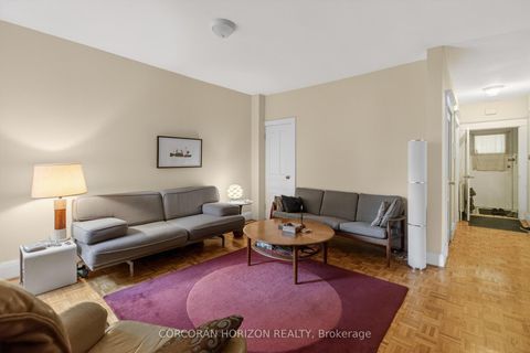 Photo 12 at 355 Parkside Drive, Swansea, Toronto