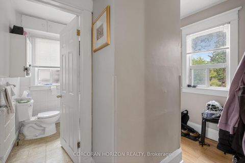 Photo 15 at 355 Parkside Drive, Swansea, Toronto