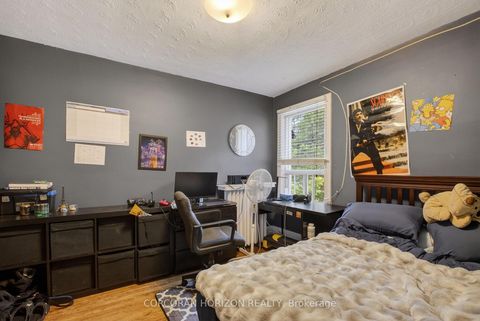 Photo 18 at 355 Parkside Drive, Swansea, Toronto