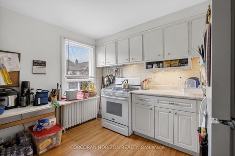Photo 19 at 355 Parkside Drive, Swansea, Toronto