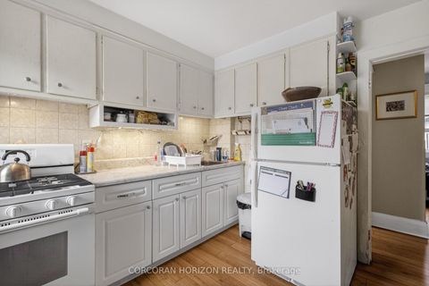 Photo 20 at 355 Parkside Drive, Swansea, Toronto