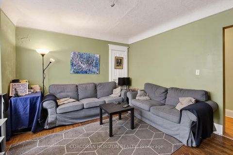 Photo 23 at 355 Parkside Drive, Swansea, Toronto