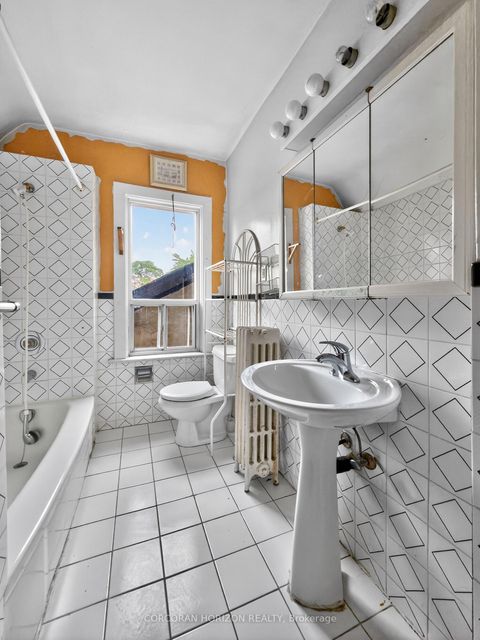 Photo 32 at 355 Parkside Drive, Swansea, Toronto
