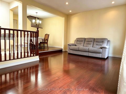 Photo 7 at 22 O'Halloran Crescent, Milliken, Toronto