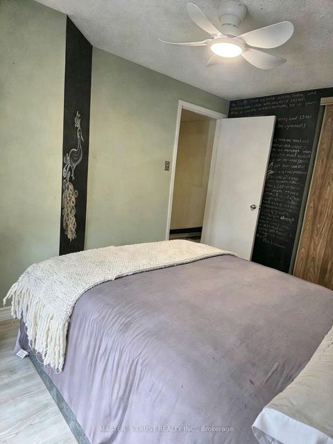 Photo 14 at 22 O'Halloran Crescent, Milliken, Toronto