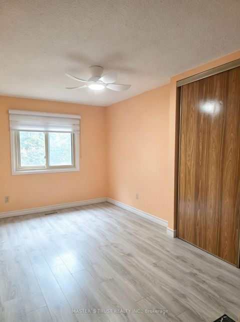 Photo 16 at 22 O'Halloran Crescent, Milliken, Toronto