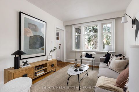 Photo 4 at 1 Rambert Crescent, Swansea, Toronto