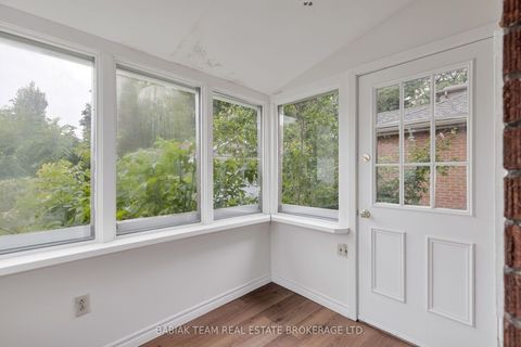 Photo 11 at 1 Rambert Crescent, Swansea, Toronto