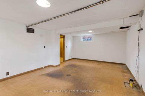Photo 24 at 1 Rambert Crescent, Swansea, Toronto