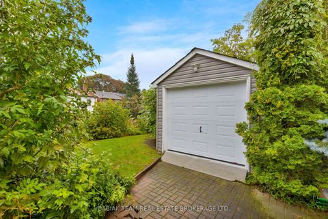 Photo 27 at 1 Rambert Crescent, Swansea, Toronto