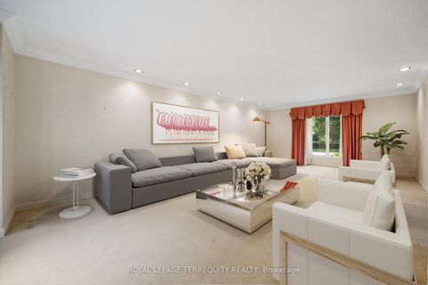 Photo 21 at 2 Chieftain Crescent, Windfields, Toronto