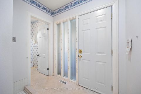 Photo 28 at 2 Chieftain Crescent, Windfields, Toronto