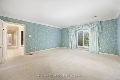 Photo 33 at 2 Chieftain Crescent, Windfields, Toronto