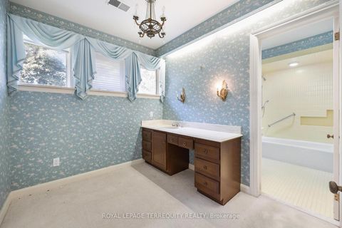Photo 37 at 2 Chieftain Crescent, Windfields, Toronto