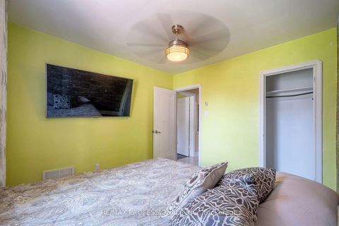 Photo 15 at 43 Fifteenth Street, New Toronto, Toronto