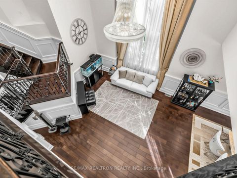 Photo 15 at 12 Anglin Drive, Jefferson, Richmond Hill