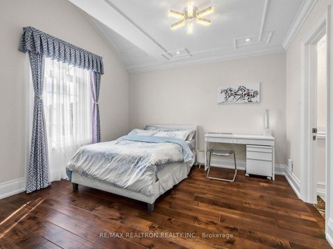 Photo 17 at 12 Anglin Drive, Jefferson, Richmond Hill