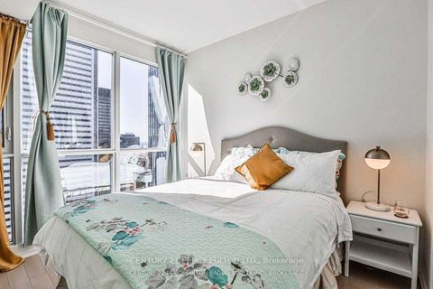 Photo 3 at 4007 - 70 Temperance Street, Bay Street Corridor, Toronto