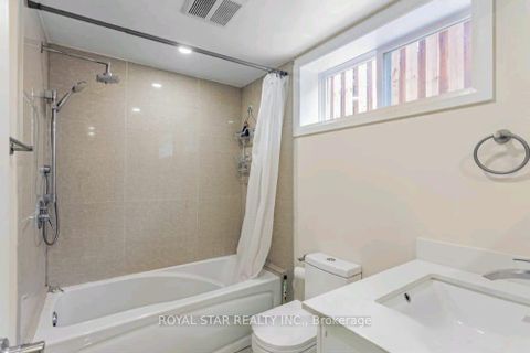 Photo 13 at 29 Westwood Lane, South Richvale, Richmond Hill