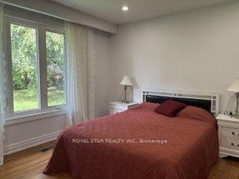 Photo 18 at 29 Westwood Lane, South Richvale, Richmond Hill