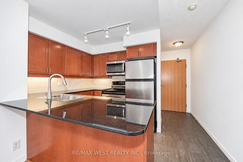 Photo 3 at 1211 - 736 Spadina Avenue, University, Toronto