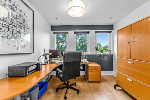 Photo 10 at 20 Edgewood Crescent, Moore Park, Toronto