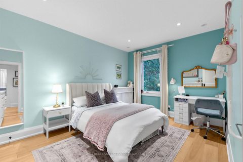 Photo 12 at 20 Edgewood Crescent, Moore Park, Toronto