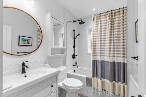 Photo 14 at 20 Edgewood Crescent, Moore Park, Toronto