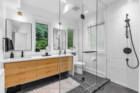 Photo 17 at 20 Edgewood Crescent, Moore Park, Toronto