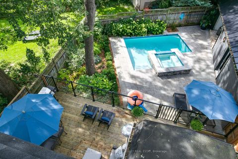Photo 22 at 20 Edgewood Crescent, Moore Park, Toronto
