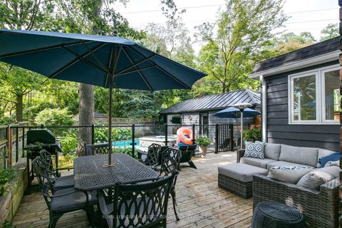 Photo 28 at 20 Edgewood Crescent, Moore Park, Toronto