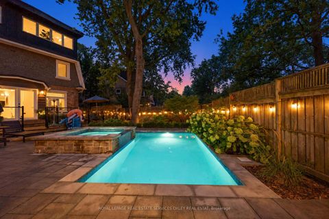 Photo 32 at 20 Edgewood Crescent, Moore Park, Toronto