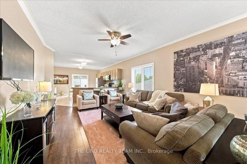 Photo 7 at 61 Mcintyre Drive, Ardagh, Barrie