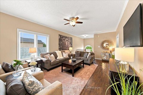 Photo 8 at 61 Mcintyre Drive, Ardagh, Barrie