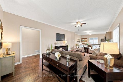 Photo 9 at 61 Mcintyre Drive, Ardagh, Barrie