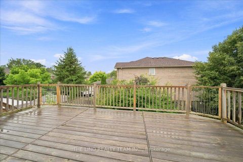 Photo 26 at 61 Mcintyre Drive, Ardagh, Barrie