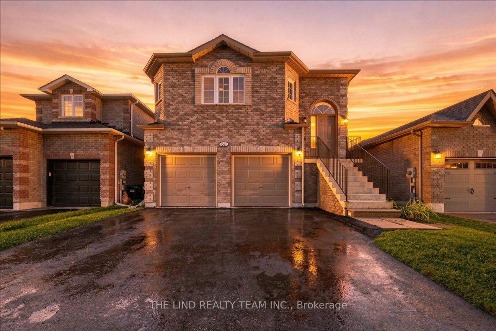 61 Mcintyre Drive, Ardagh, Barrie photo number 2