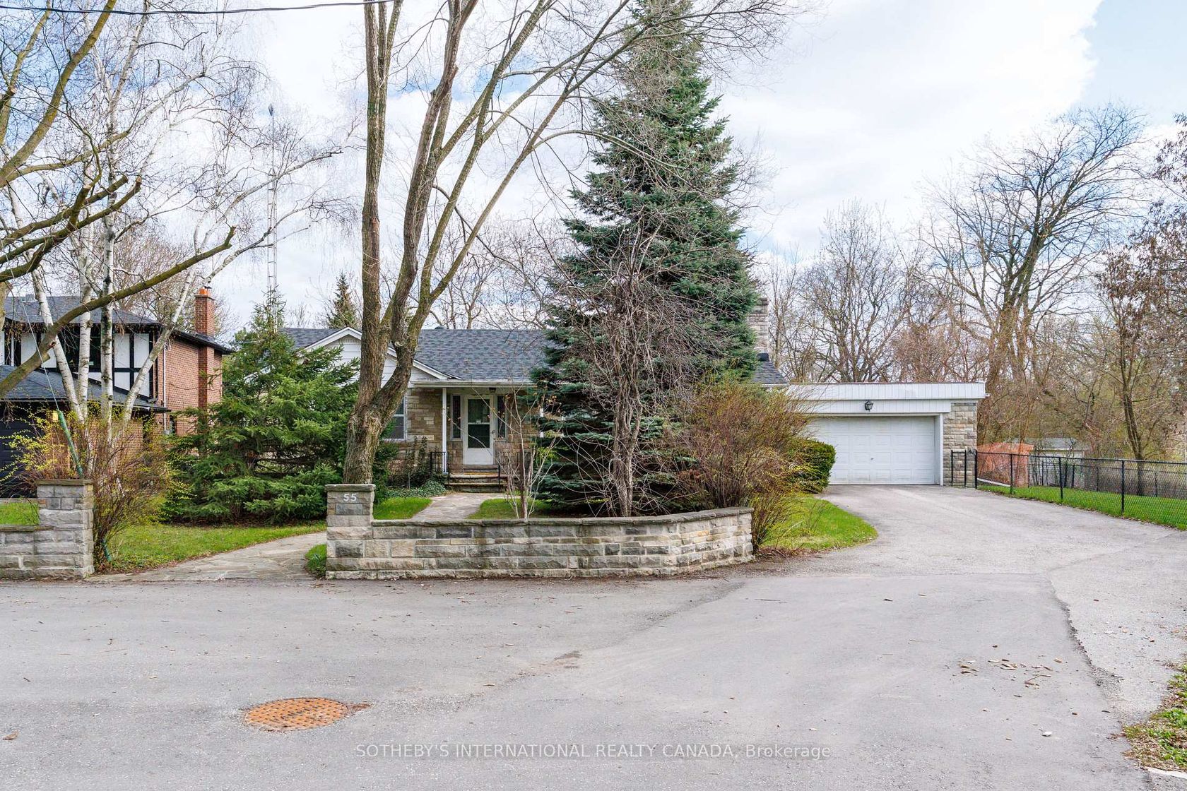 55 Van Dusen Boulevard, Queensway, Toronto 