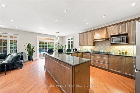 Photo 9 at 109 Willis Drive, Aurora Highlands, Aurora