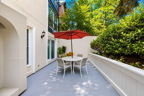 Photo 7 at 3 - 105 Heath Street W, St. Clair, Toronto
