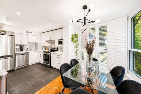 Photo 16 at 3 - 105 Heath Street W, St. Clair, Toronto