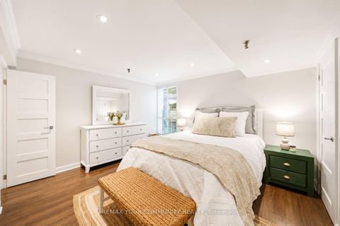 Photo 21 at 3 - 105 Heath Street W, St. Clair, Toronto
