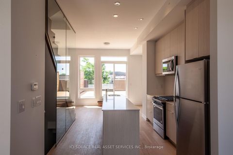 Photo 3 at 66B Perth Avenue, Dufferin Grove, Toronto