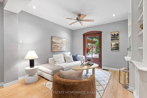 Photo 14 at 9 Dromore Crescent, Newtonbrook West, Toronto